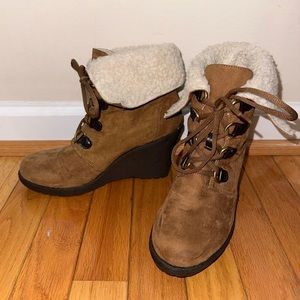 Route 66 Brown Lace Up Faux Suede Womens Wedge Booties Size 7